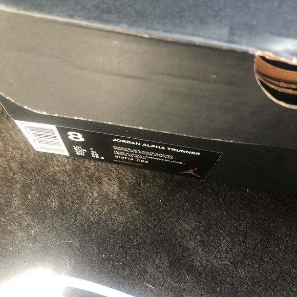 Jordan’s - Picture 4 of 4